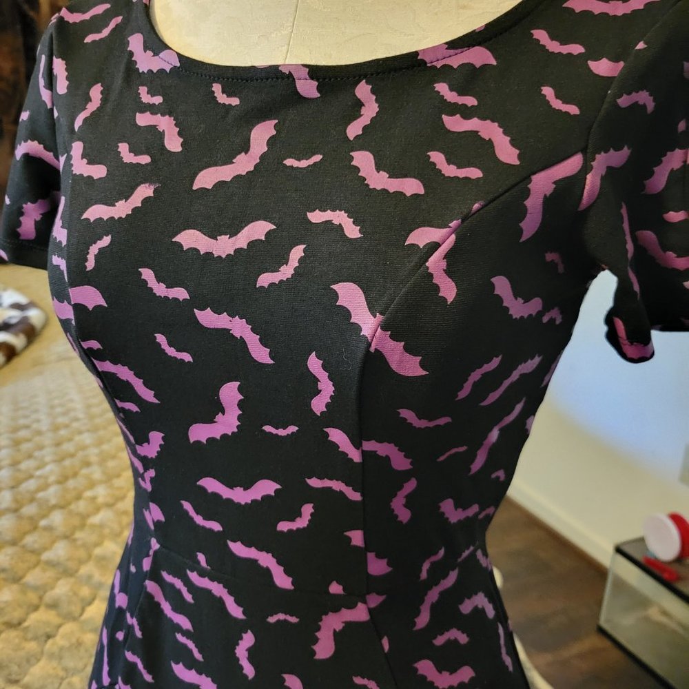 Unique Vintage Bat Silouette Dress - Picture 3 of 10